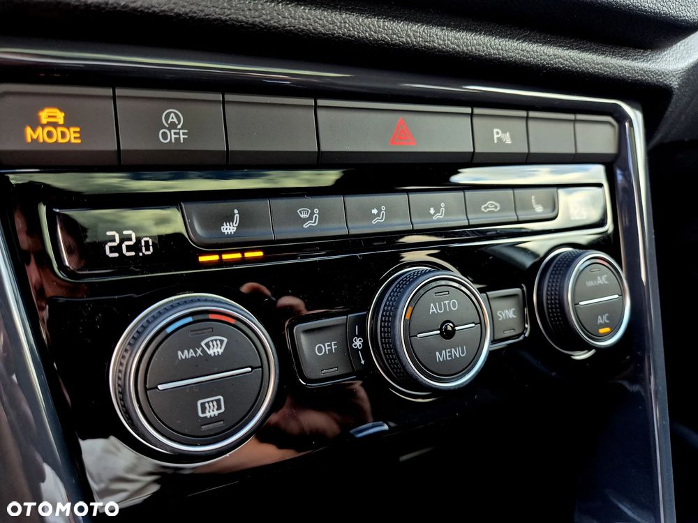 Volkswagen T-Roc 1.5 TSI ACT Premium DSG - 23