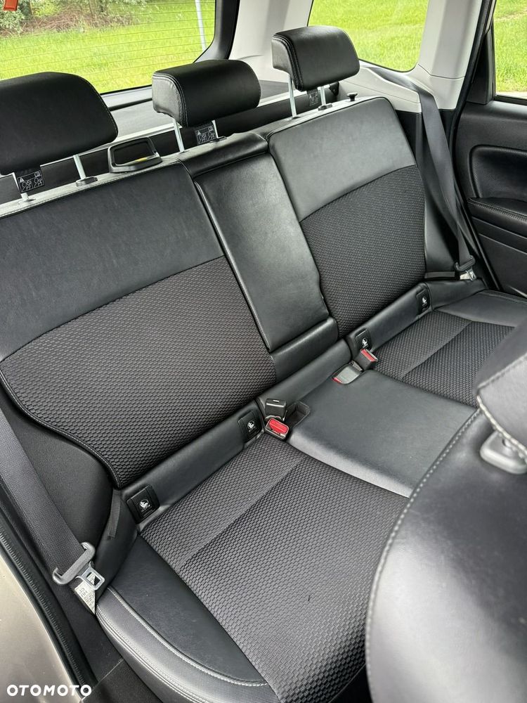 Subaru Forester 2.0 i Exclusive Special (EyeSight) Lineartronic - 25