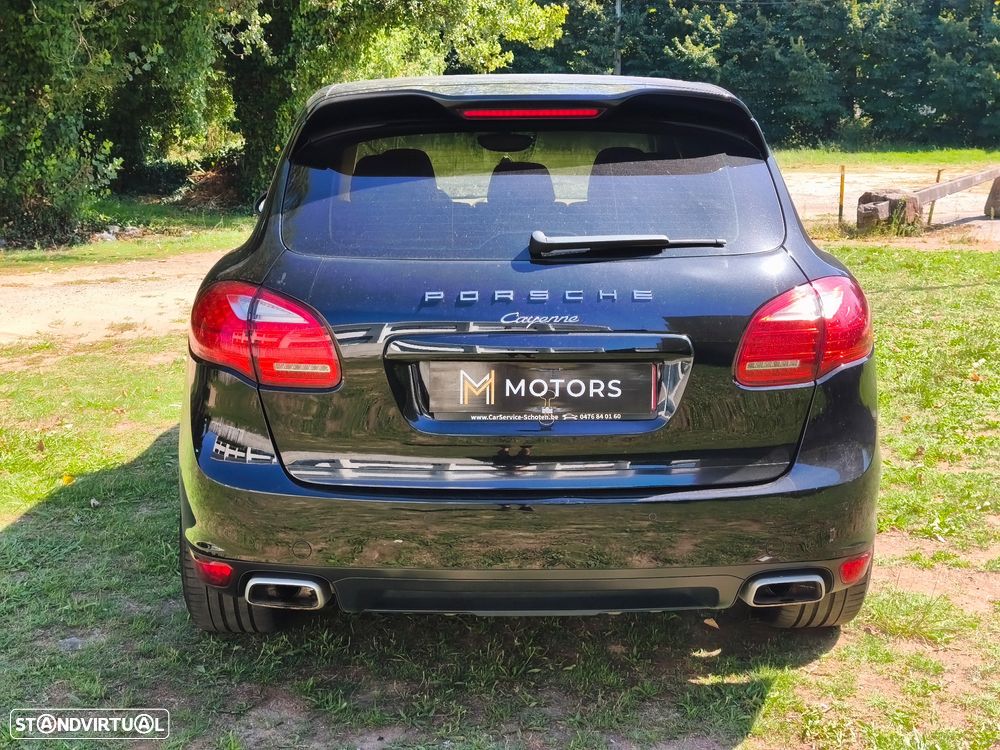 Porsche Cayenne Platinum Edition - 27