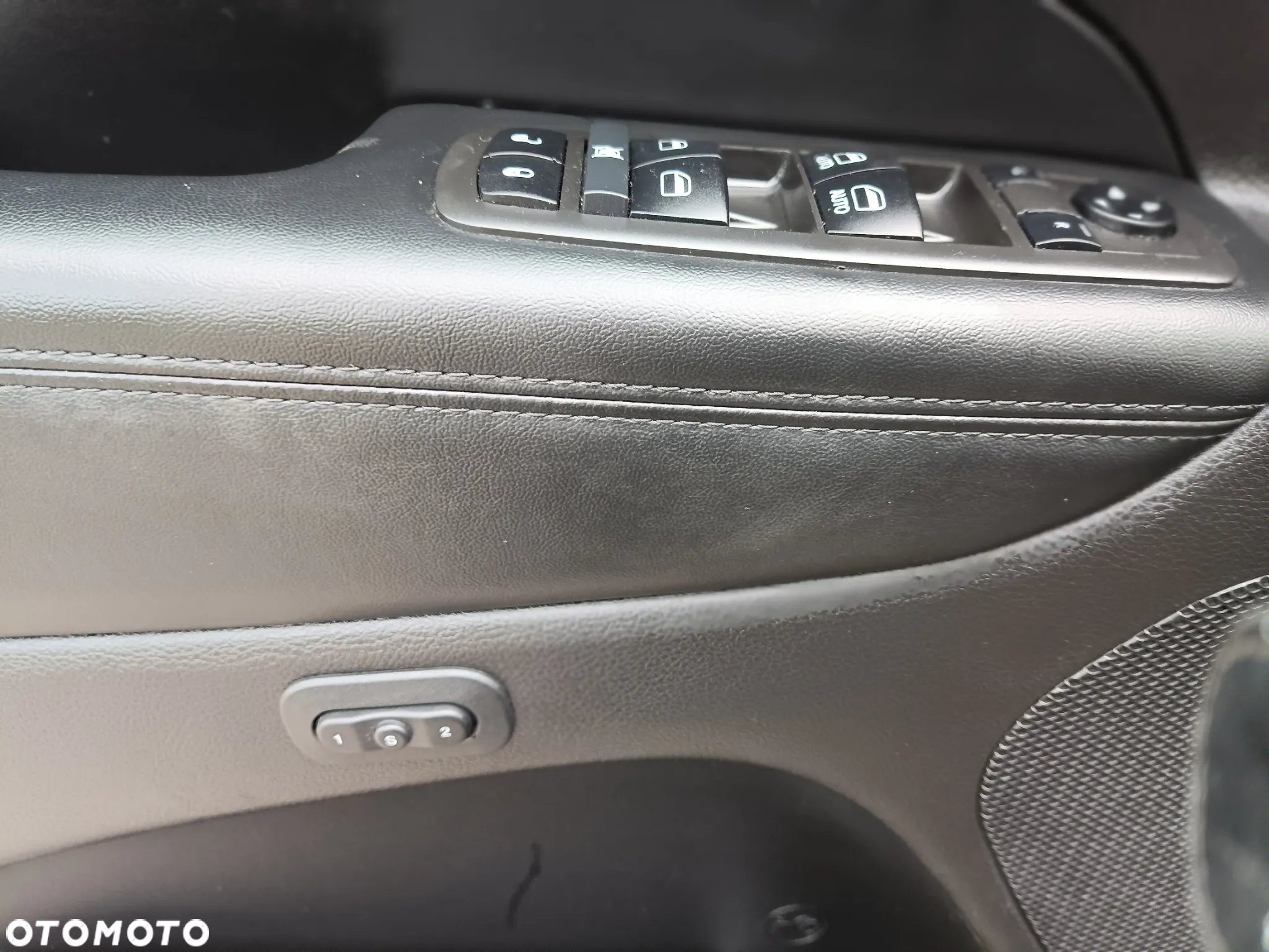Jeep Grand Cherokee - 29