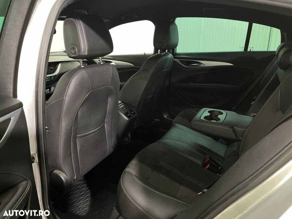 Opel Insignia Grand Sport 2.0 Start/Stop Aut. Elegance - 11