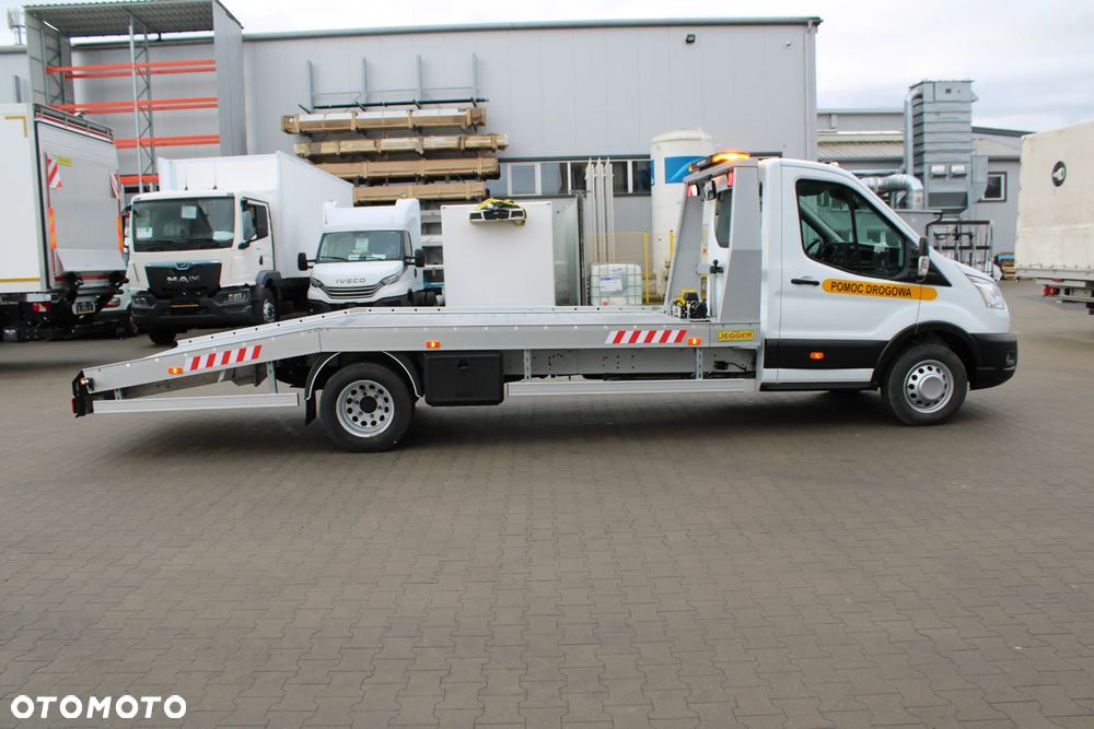 Ford Transit - 6