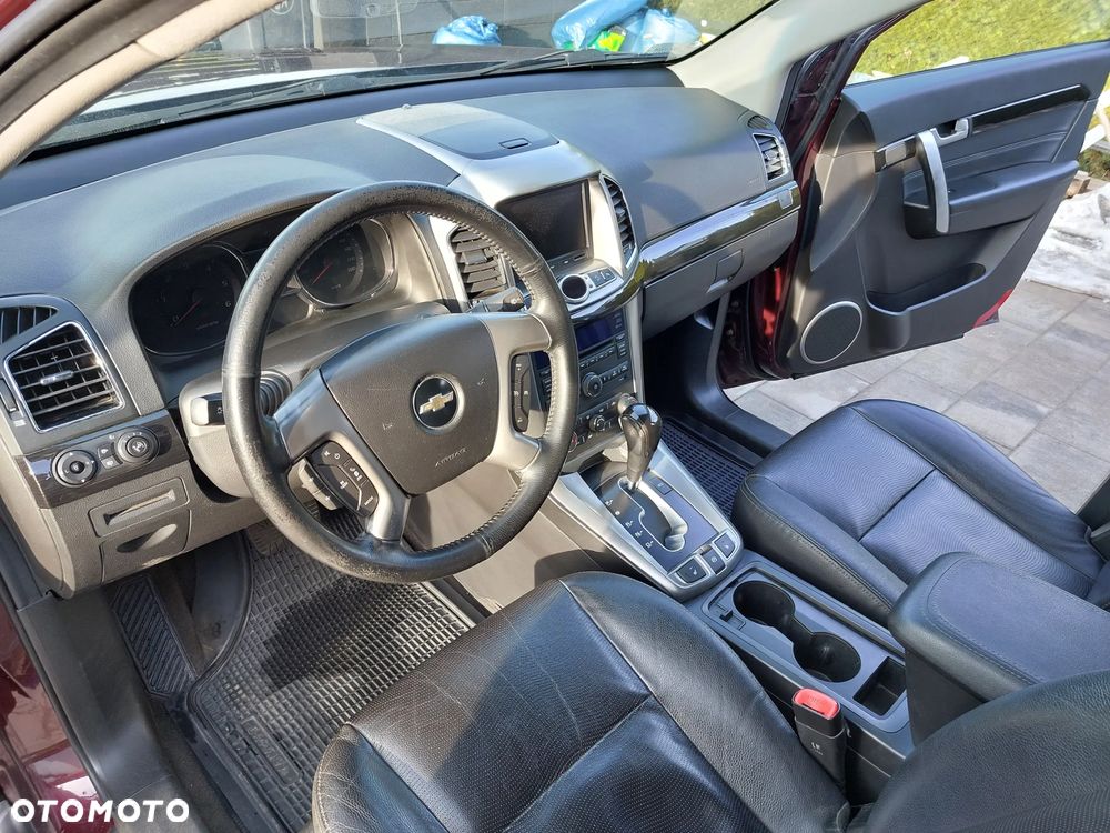 Chevrolet Captiva 2.2 D LTZ - 15