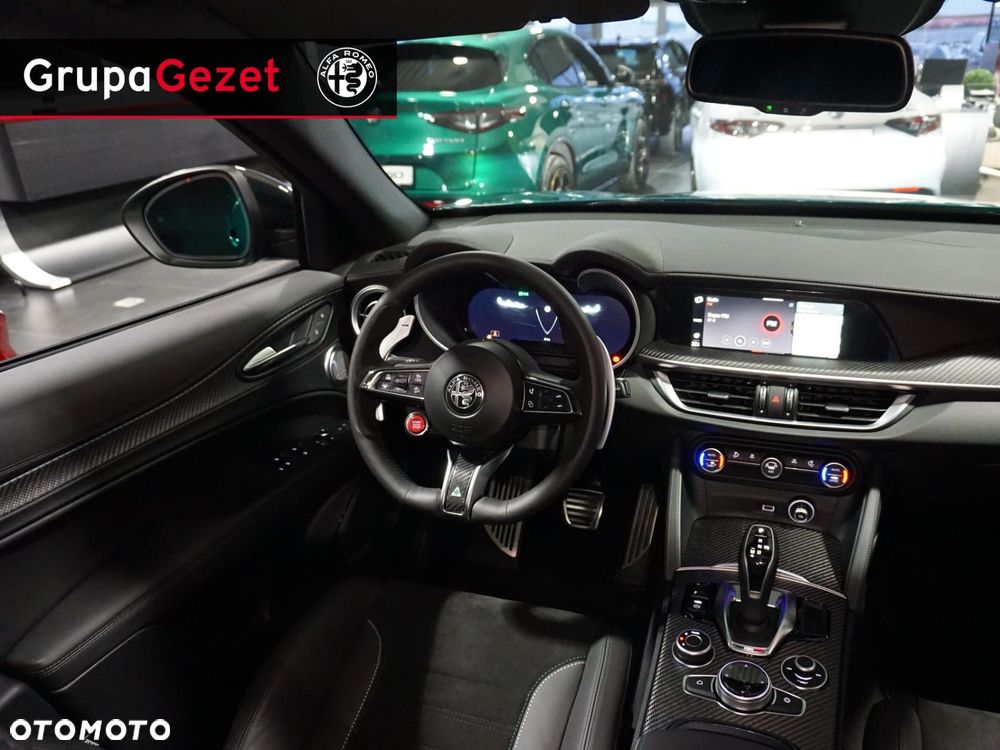 Alfa Romeo Stelvio - 4