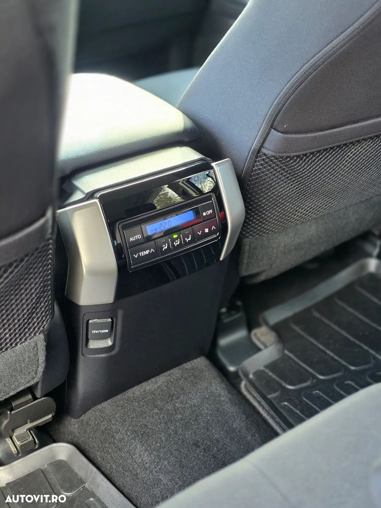 Toyota Land Cruiser 2.8l D-4D 204 CP A/T 7 locuri Executive - 14