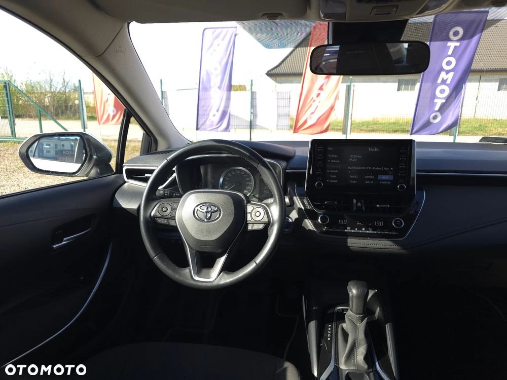 Toyota Corolla 1.8 Hybrid Comfort - 36