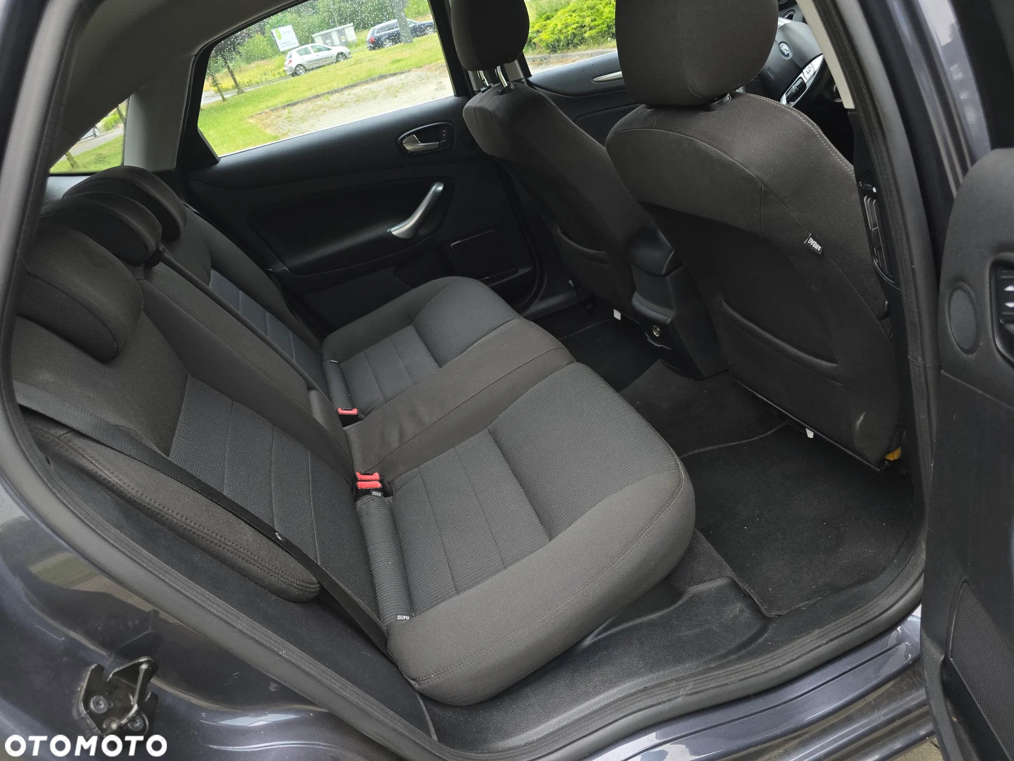 Ford Mondeo 1.8 TDCi Ambiente - 9