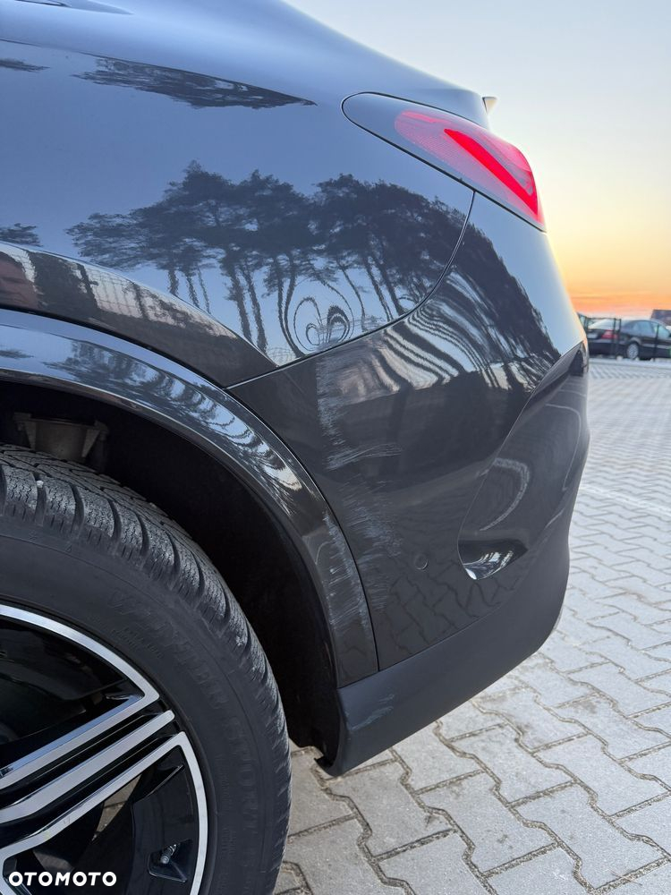 Mercedes-Benz GLC - 17