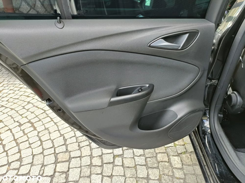 Opel Astra - 17