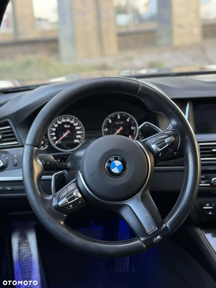 BMW Seria 5 535d xDrive - 11