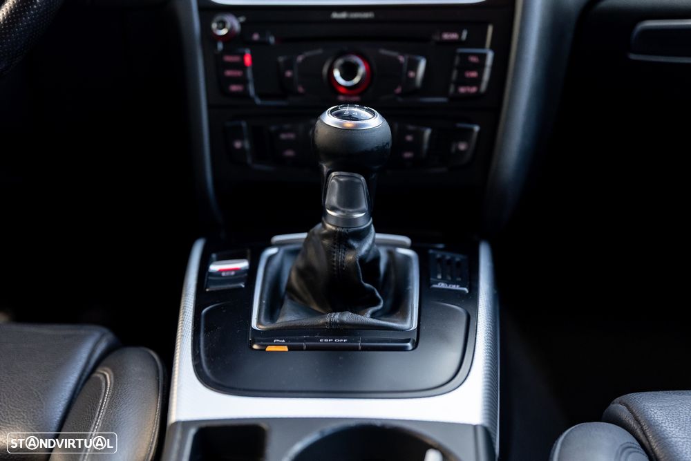 Audi A4 Avant 2.0 TDI - 14