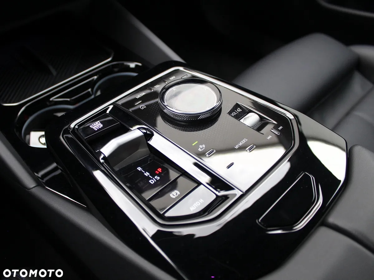 BMW Seria 5 520d xDrive mHEV M Sport - 13