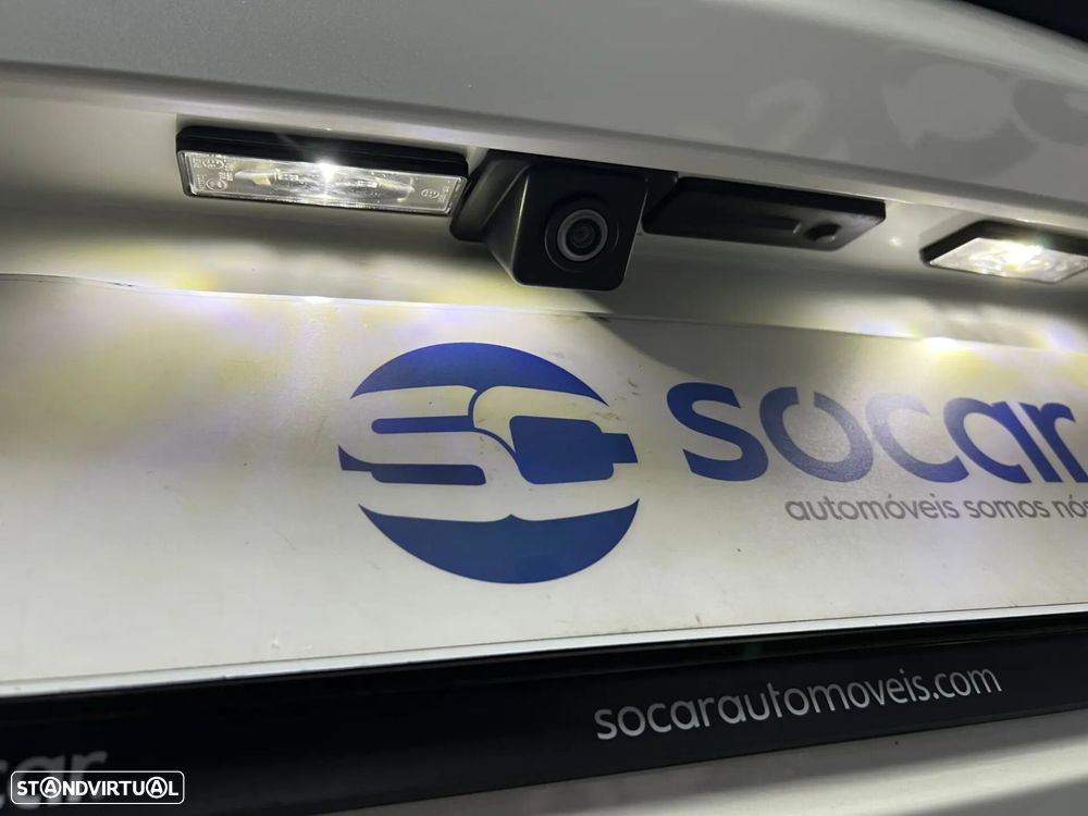 Peugeot 3008 1.6 Hybrid GT Pack e-EAT8 - 12