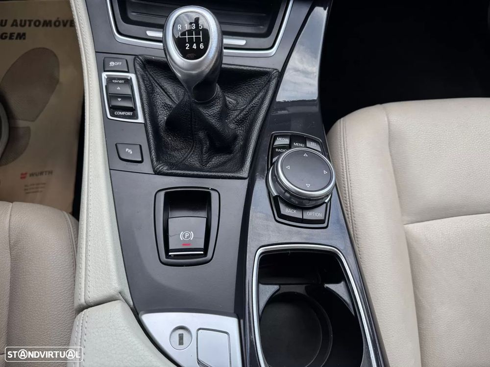 BMW 518 d Line Luxury - 34