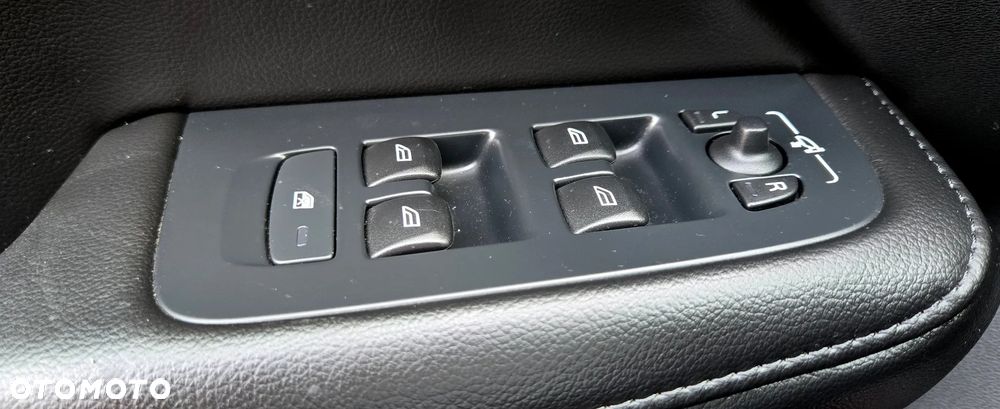 Volvo V60 B4 D Geartronic Momentum Pro - 31