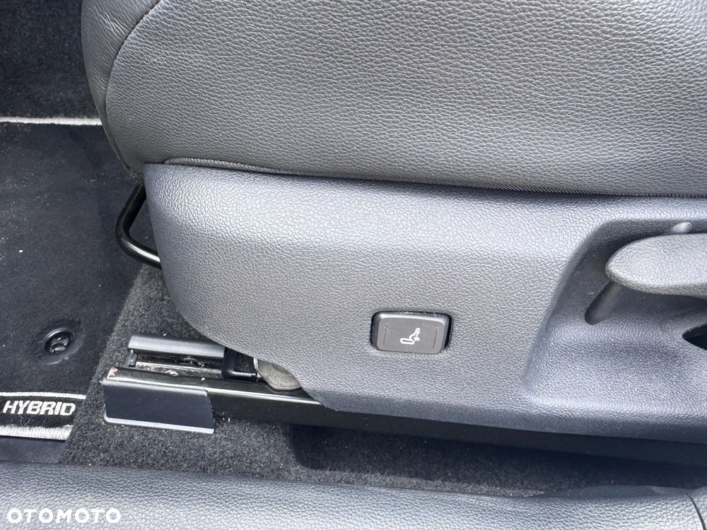 Toyota Corolla 1.8 Hybrid GPF Executive - 20