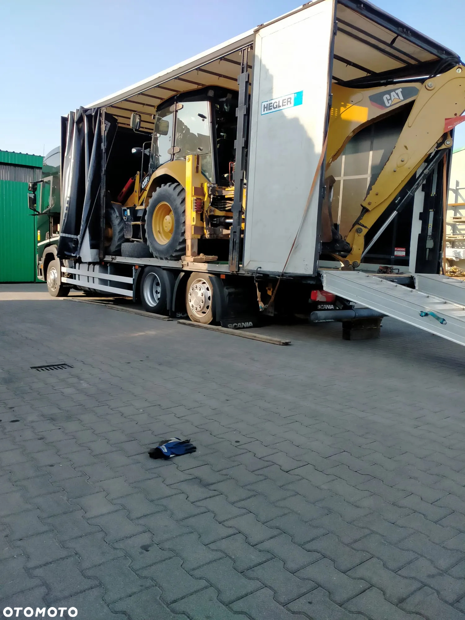 Caterpillar CAT 432F2 Wecon niskopodwozie Scania - 39