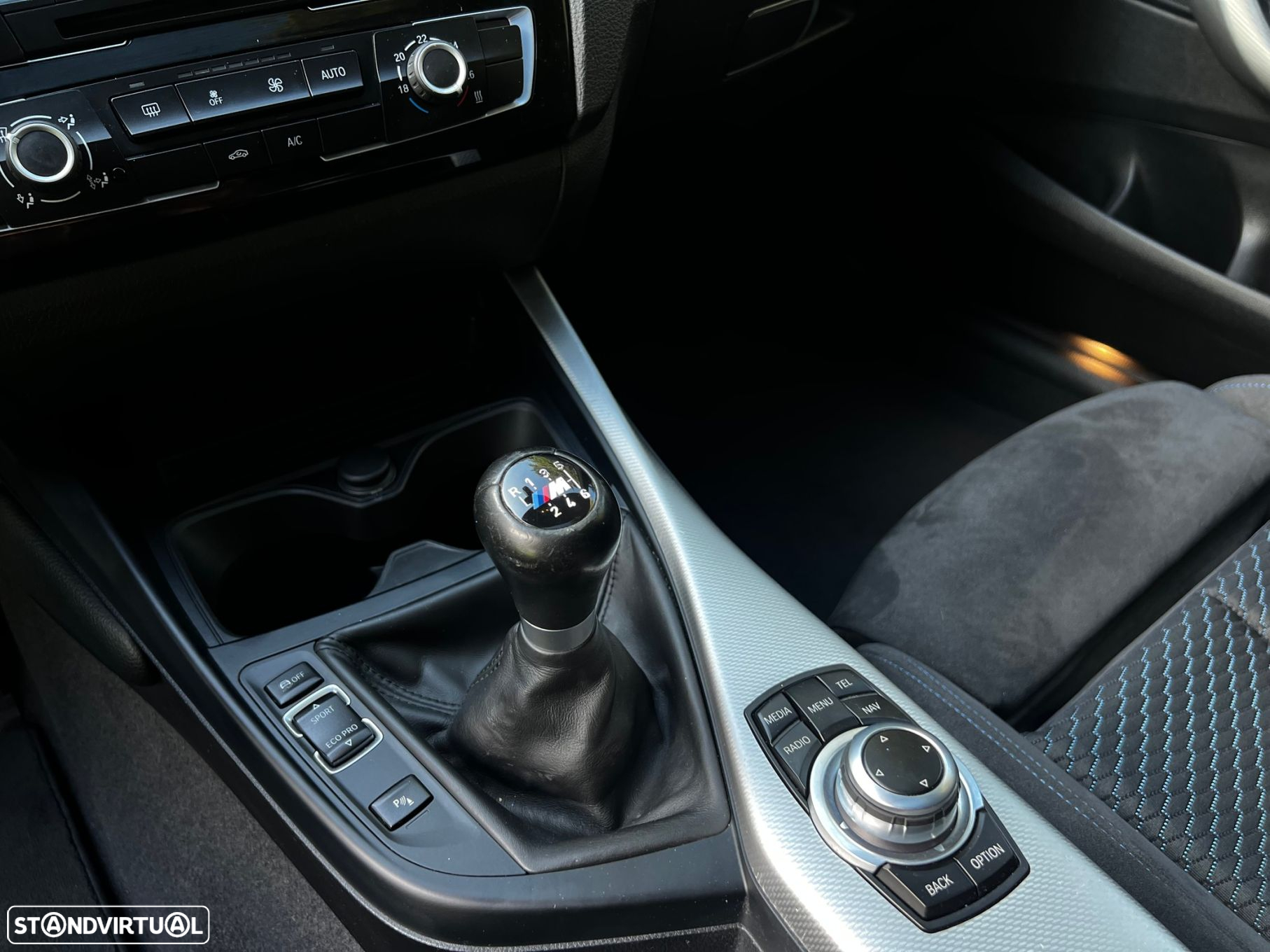 BMW 116 d Pack M - 25