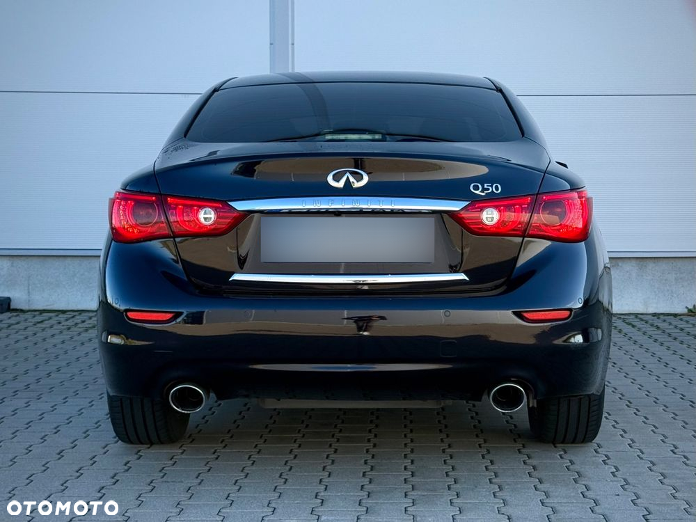 Infiniti Q50 2.2d - 11