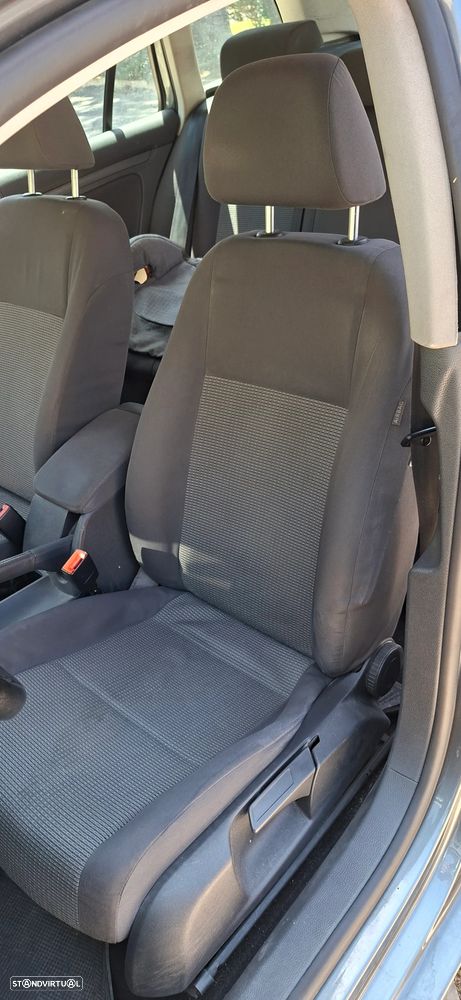 VW Golf Variant 1.9 TDi Confortline - 10