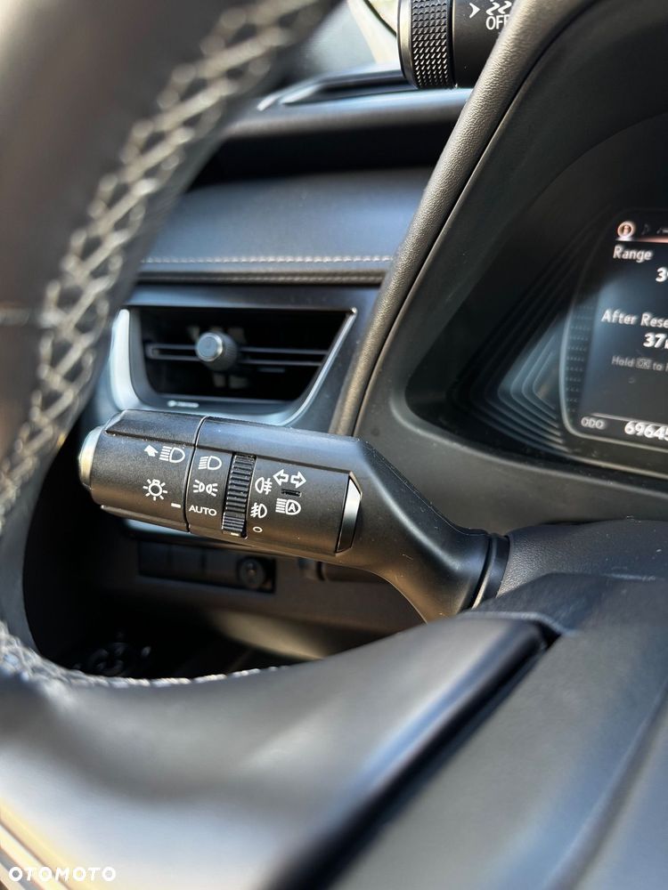 Lexus UX 200 GPF Business 2WD - 8