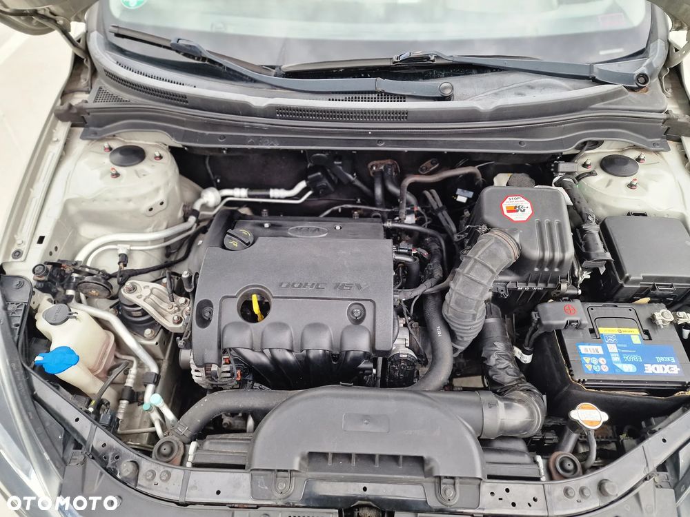 Kia Ceed 1.4 Comfort + - 9