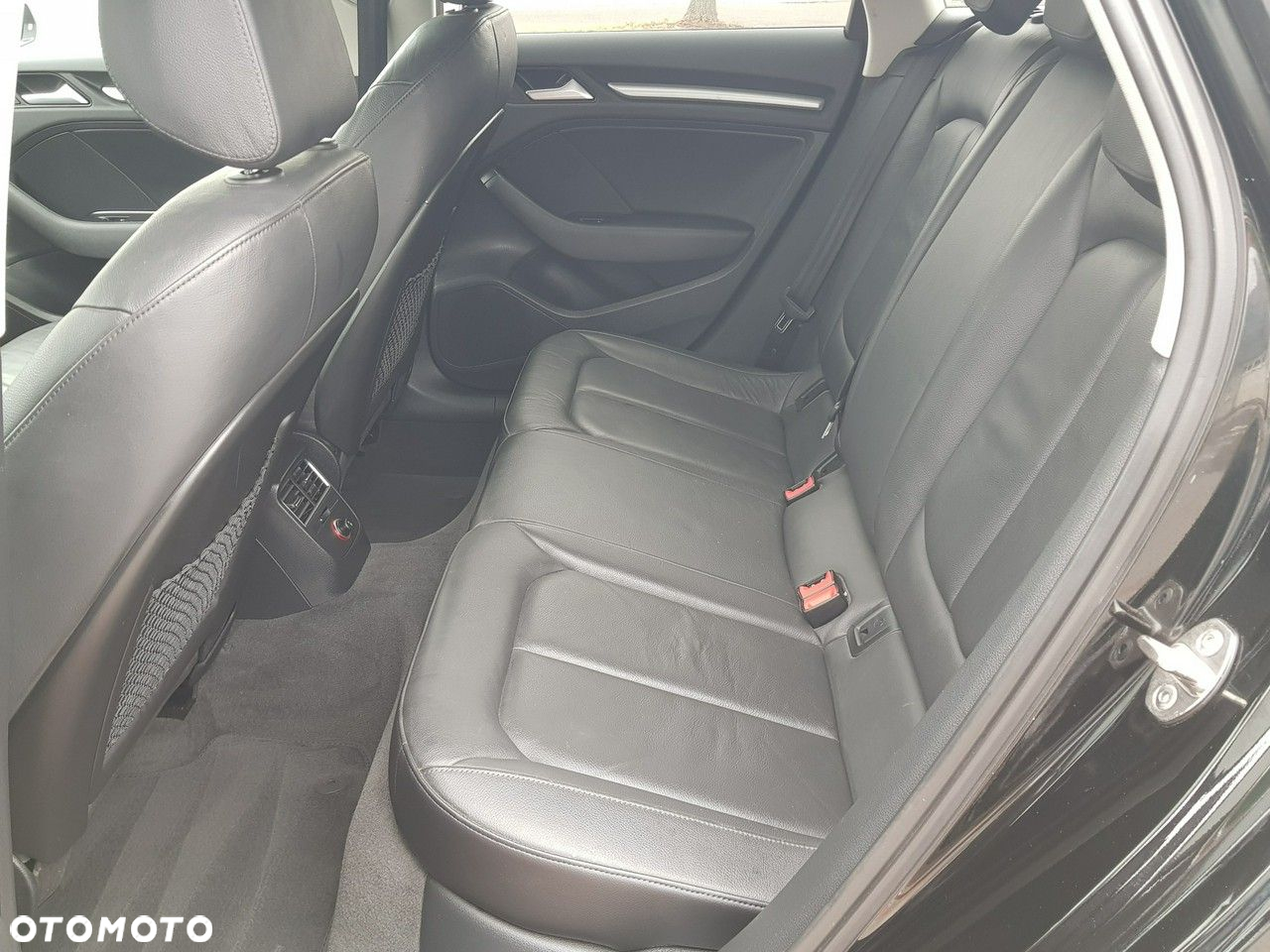 Audi A3 1.6 TDI Sportback ultra Attraction - 11
