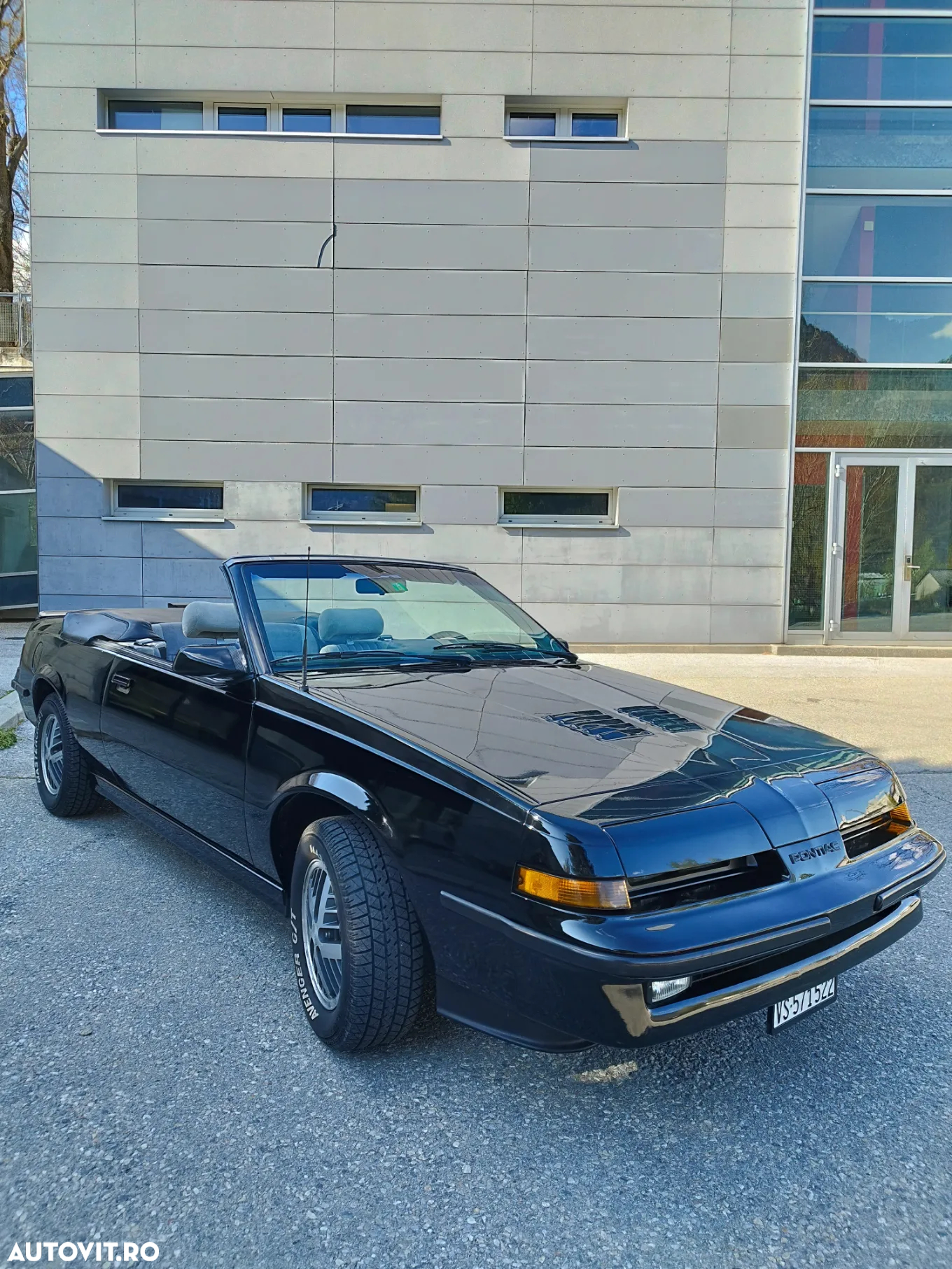 Pontiac Sunbird - 17
