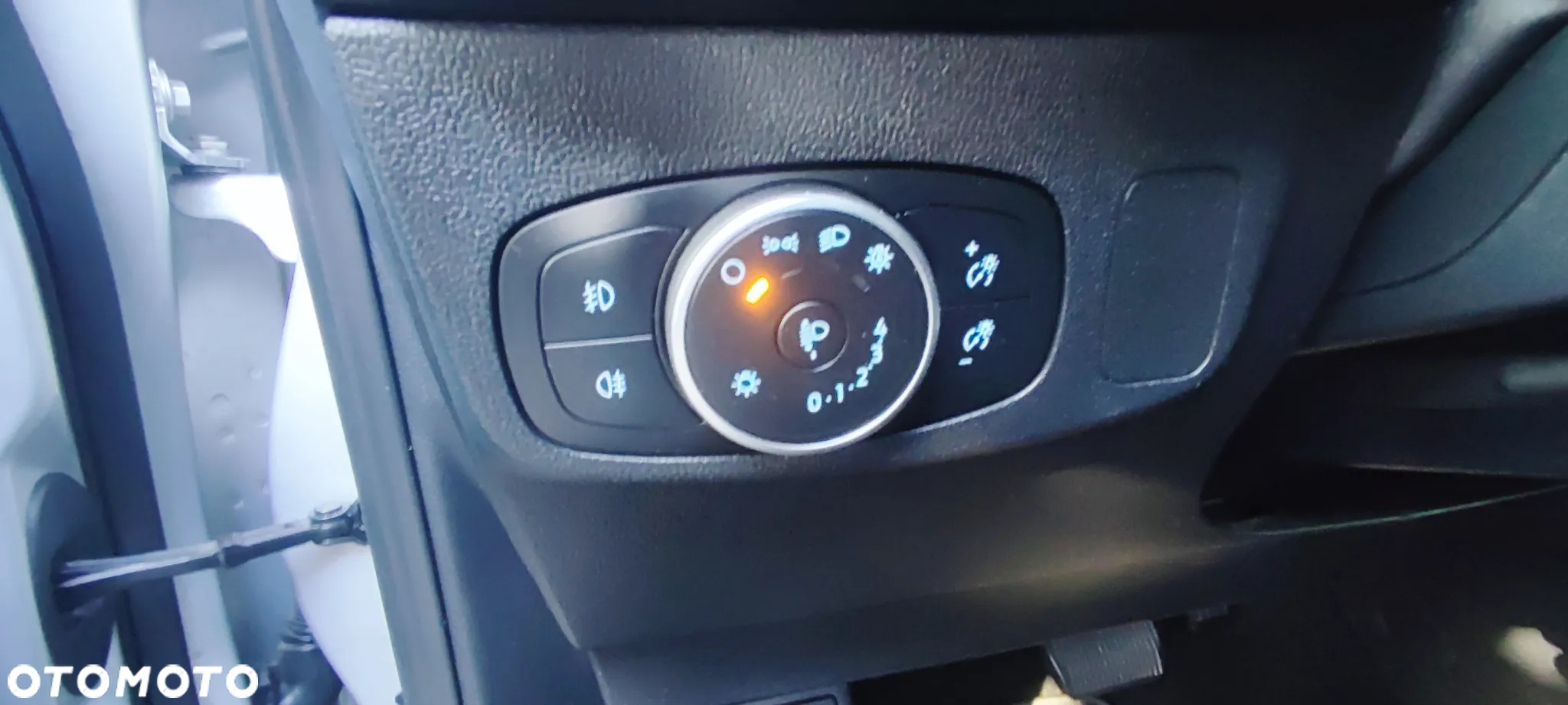 Ford Focus 1.0 EcoBoost Titanium - 18
