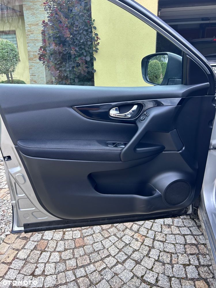 Nissan Qashqai 1.6 DCi Tekna EU6 - 8