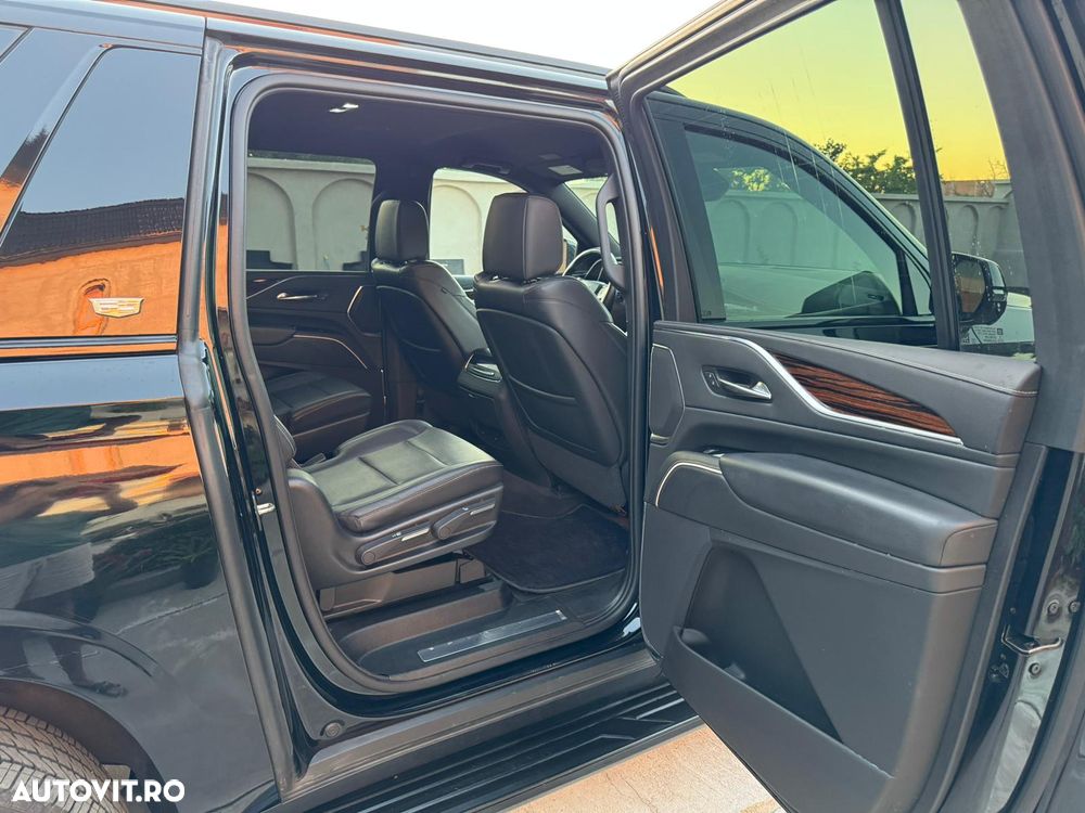 Cadillac Escalade - 10