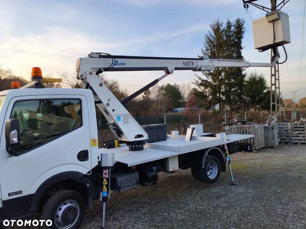 Nissan Cabstar NT400 35.13 - 10