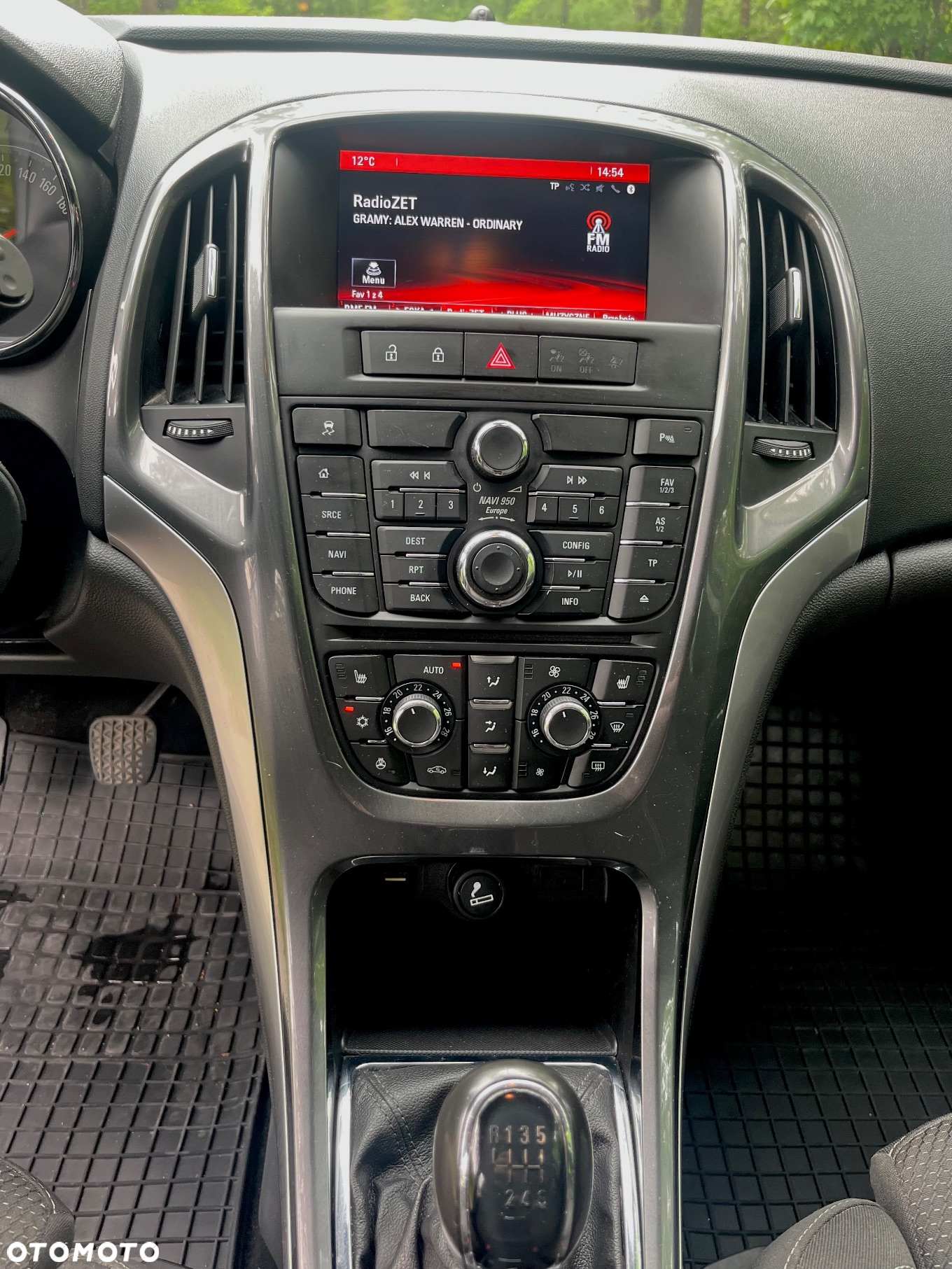 Opel Astra IV 2.0 CDTI Cosmo - 9
