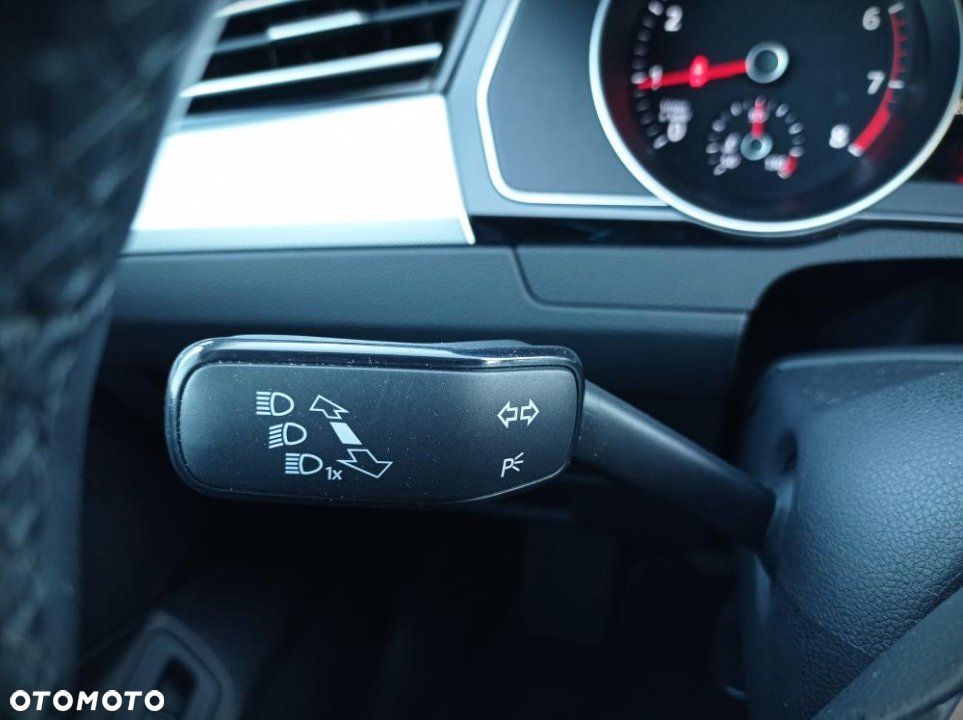 Volkswagen Passat - 20