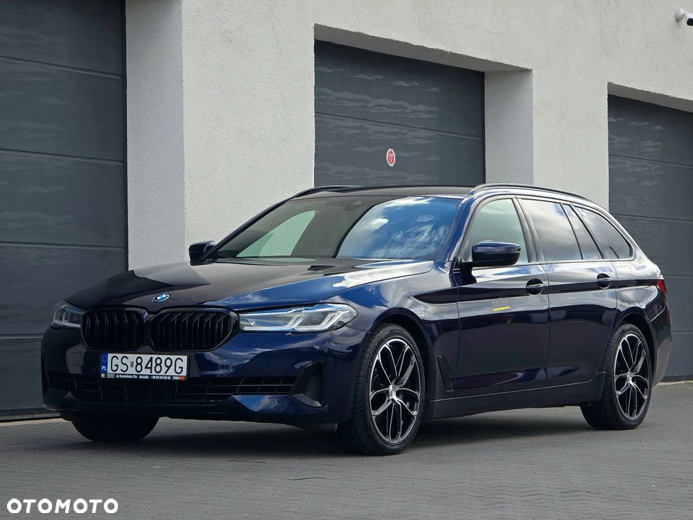BMW Seria 5 530d mHEV Luxury Line - 11