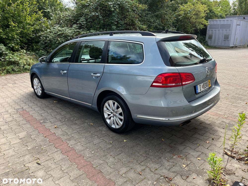 Volkswagen Passat Variant 2.0 TDI DSG BlueMotion Technology Comfortline - 5