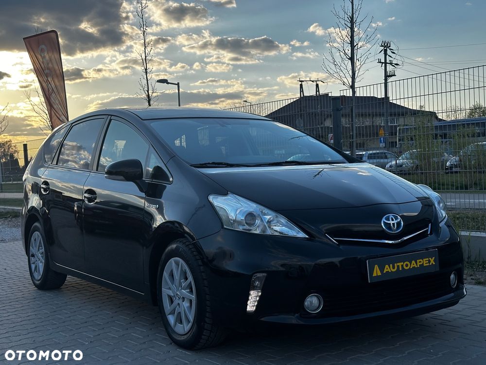 Toyota Prius+ (Hybrid) - 10