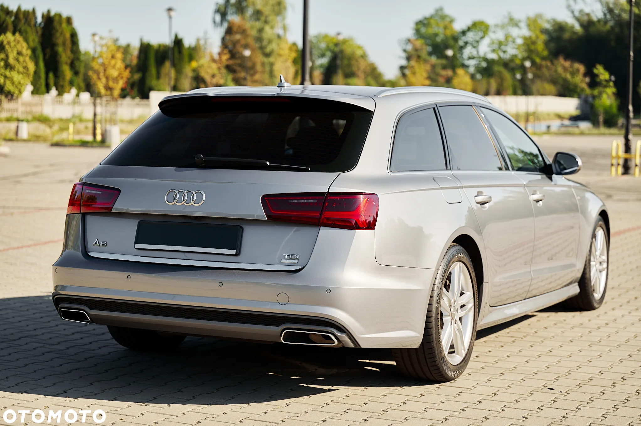 Audi A6 Avant 2.0 TDI Ultra S tronic - 10