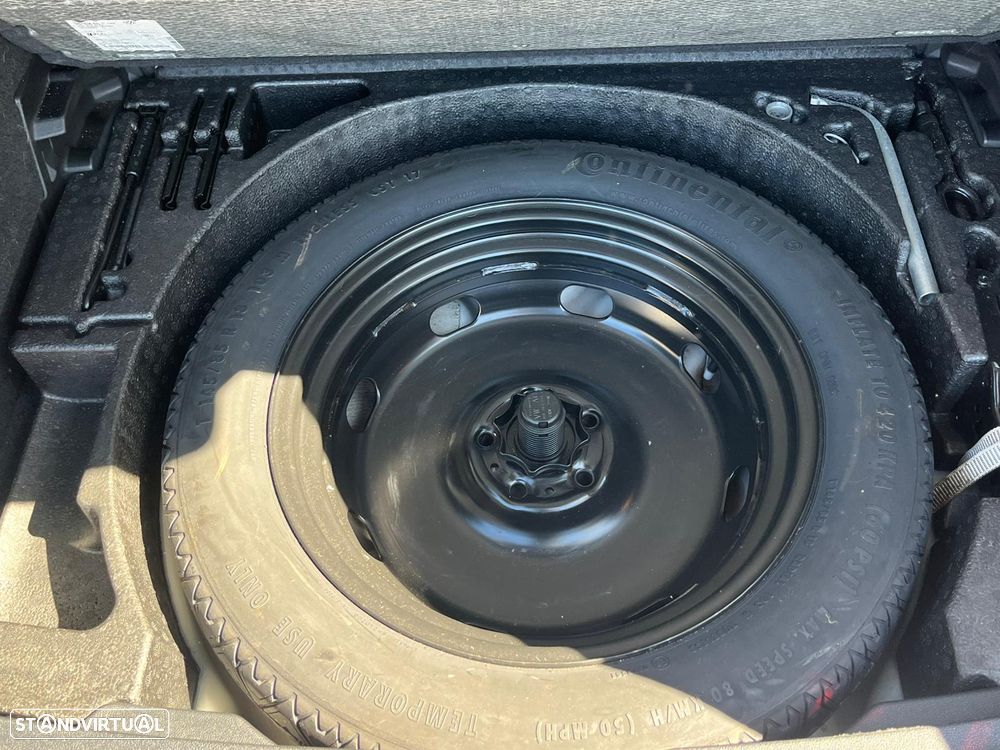 VW Tiguan 2.0 TDi Sport BlueMotion 4Motion DSG - 15