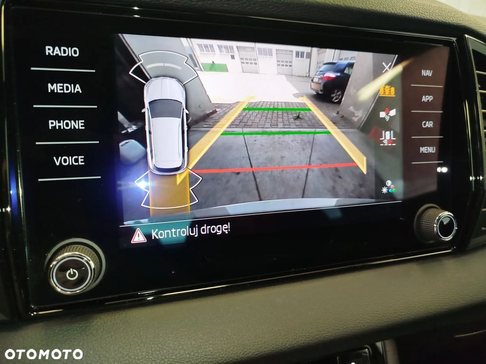Skoda Karoq 2.0 TDI SCR 4x4 Sportline DSG - 22