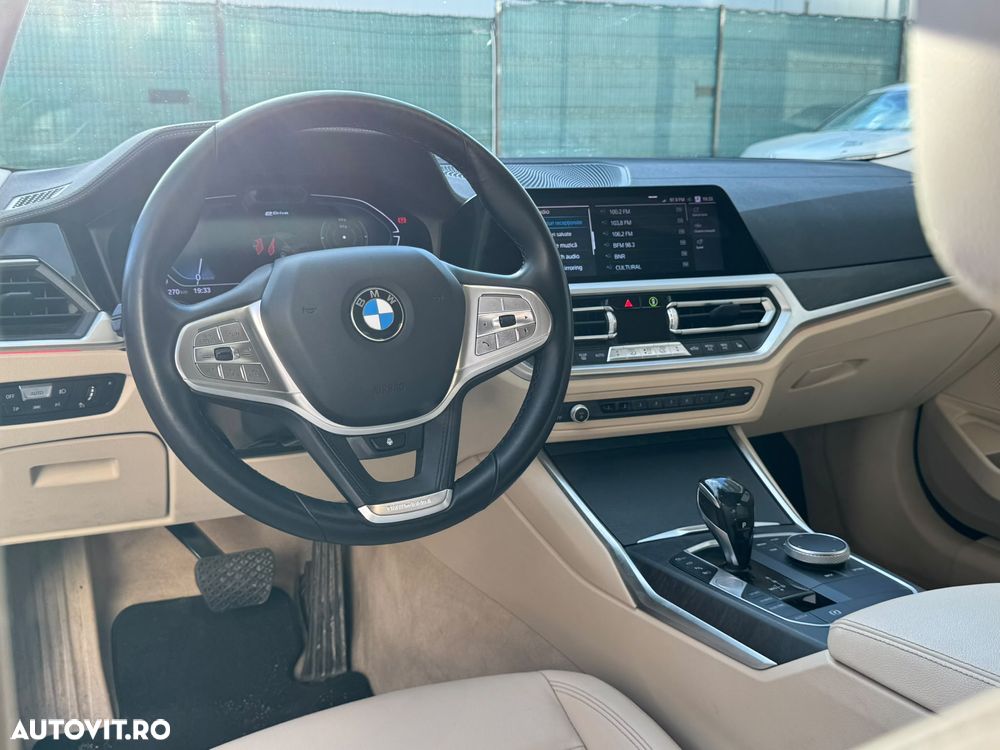 BMW Seria 3 330e Aut. Luxury Line - 10