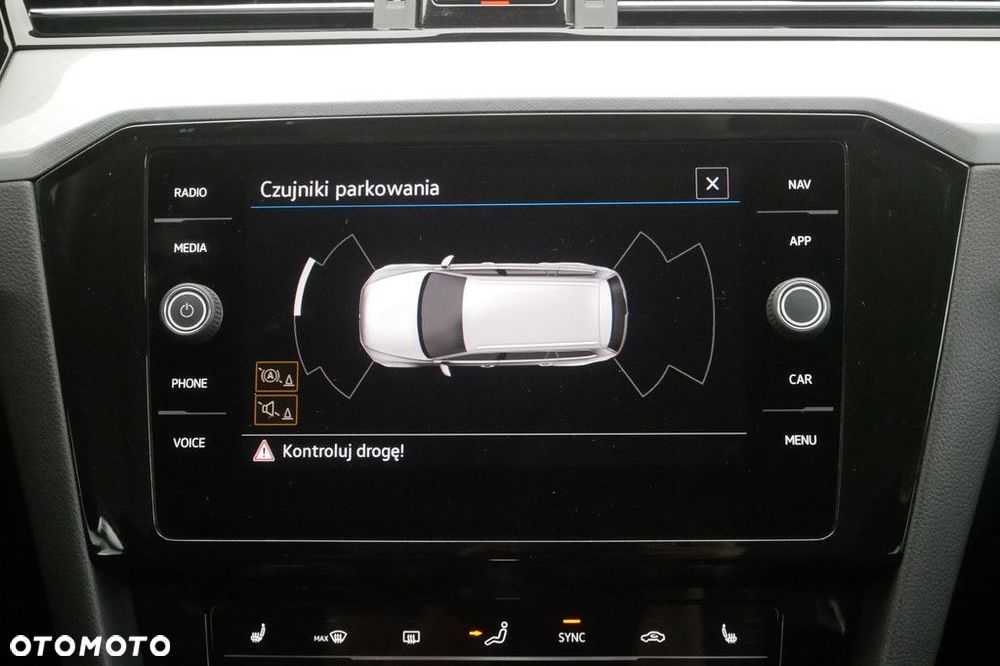 Volkswagen Passat Variant 2.0 TDI Business DSG - 19