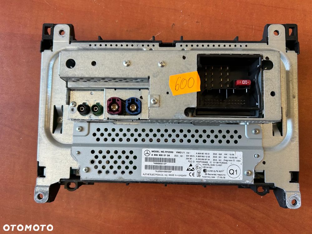 RADIO NAWIGACJA A9069000104 MERCEDES SPRINTER 906 - 2