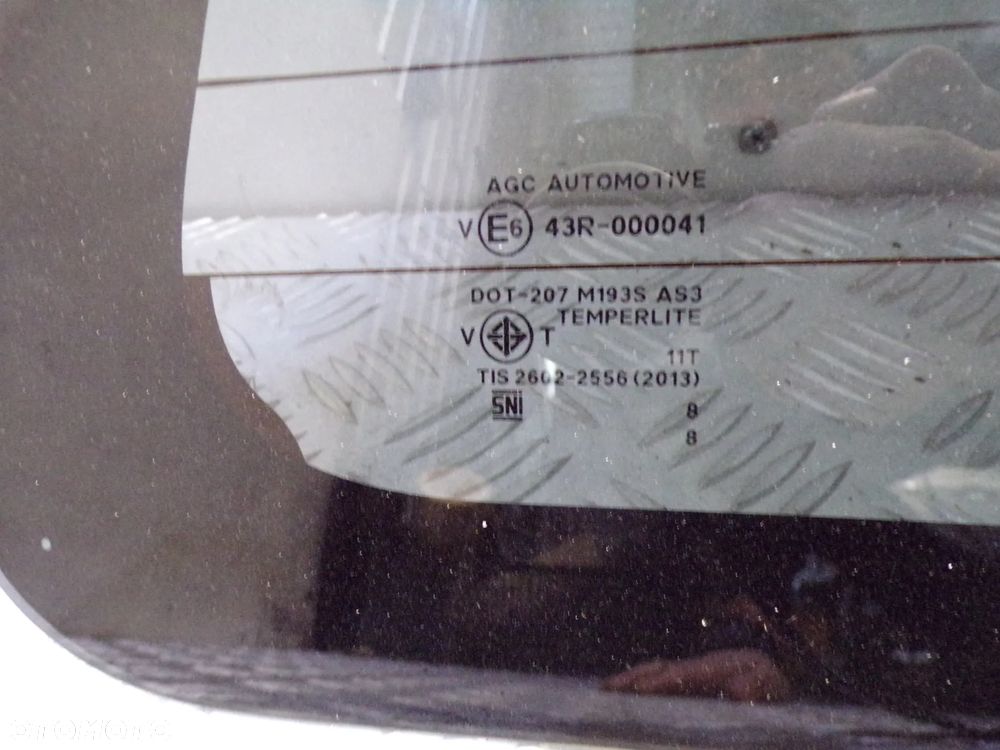 SZYBA TYLNA PODGRZEWANA NISSAN NAVARA D23 - 2