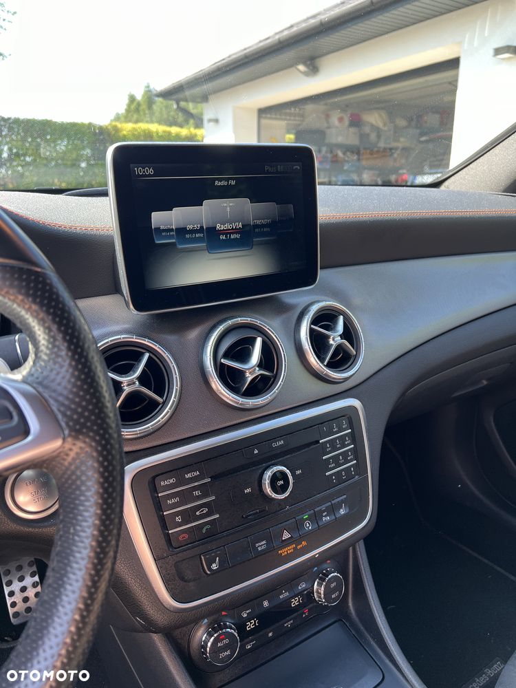 Mercedes-Benz CLA 200 7G-DCT AMG Line - 15