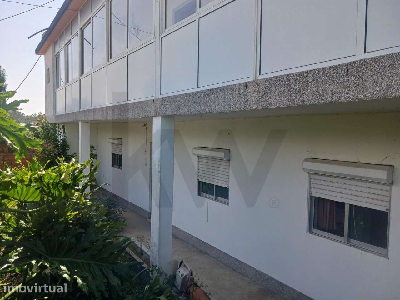 Moradia com terreno, composta por T2 no Rés-do-chão e T2 no 1.º Andar, - Grande imagem: 3/28