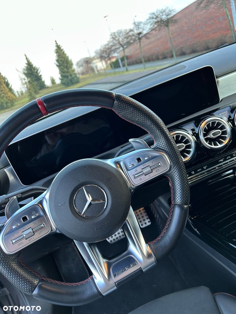 Mercedes-Benz Klasa A 35 AMG 4-Matic 7G-DCT - 32