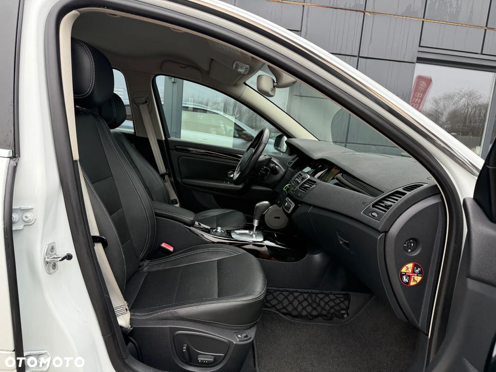 Renault Laguna dCi 110 FAP EDC Bose Edition - 26