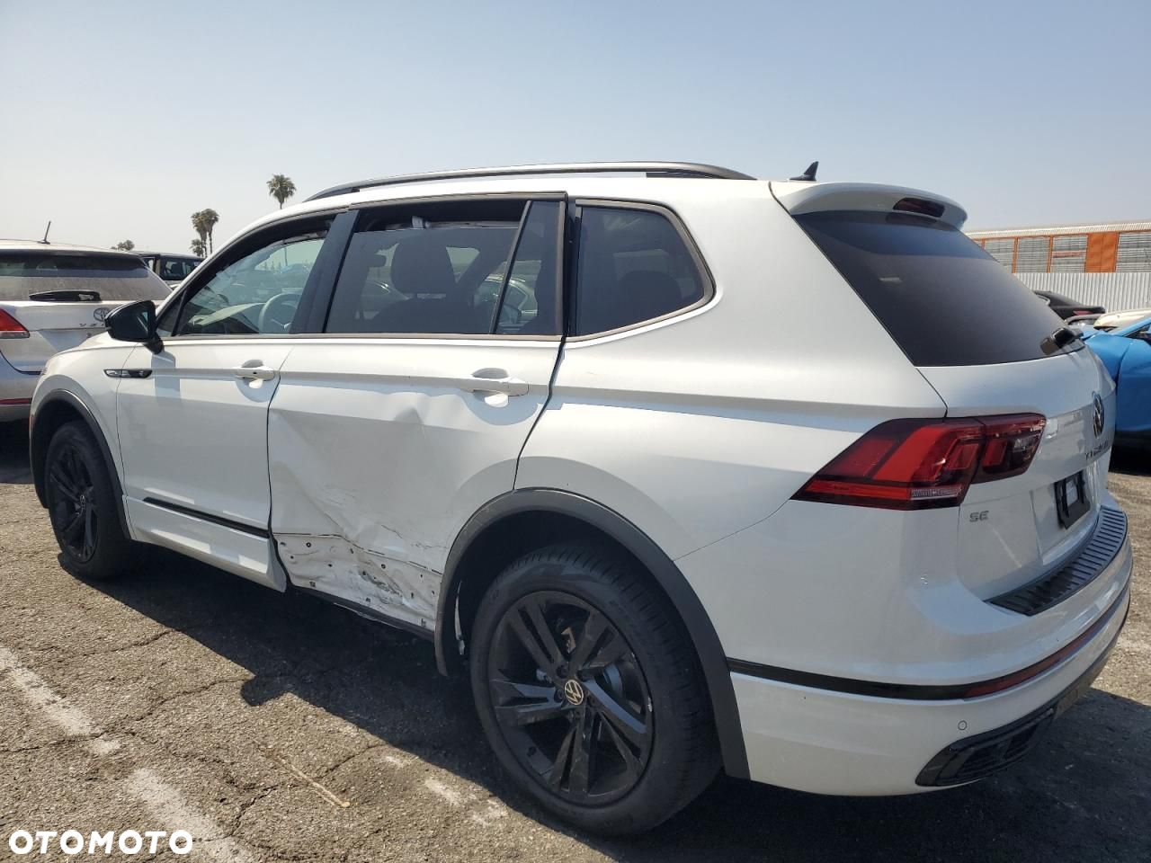 Volkswagen Tiguan - 4