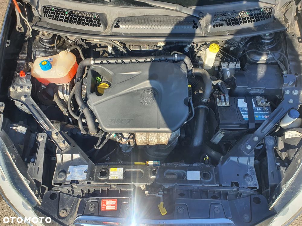 Lancia Delta 1.4 TurboJet 16v Gold - 23